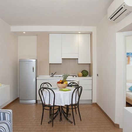 Aris Residence Riccione Zimmer foto